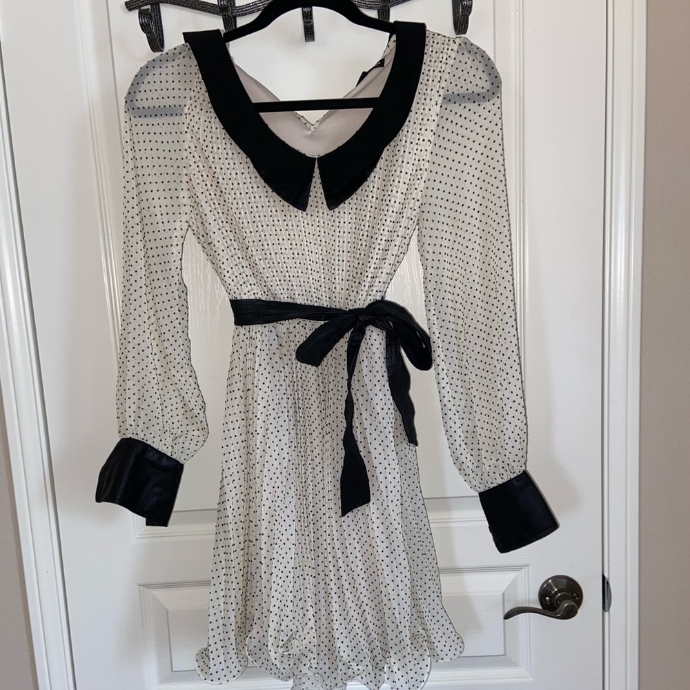 Retro black and white dotted dress